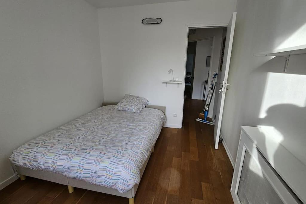 Chambres D'Hotes "The Lake House" - 20 Min To Paris By Metro Creteil Exterior photo